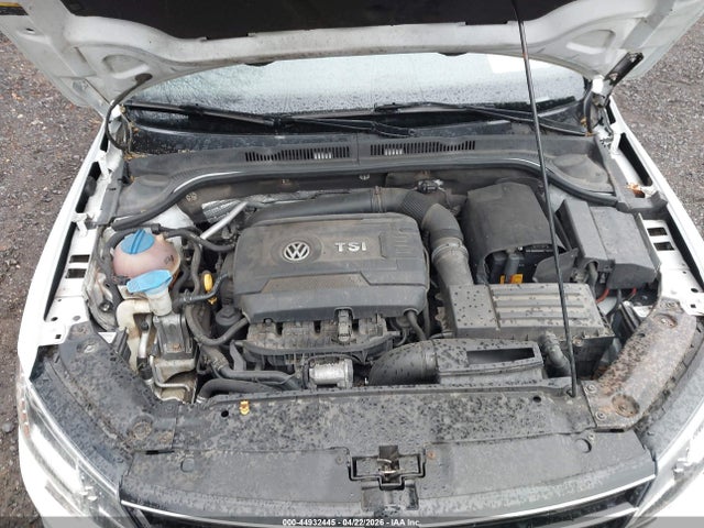Aukcja sprzedaży 2015 Volkswagen Jetta 1.8t Sel, vin: 3VWL17AJ1FM335314, numer aukcji: 44932445