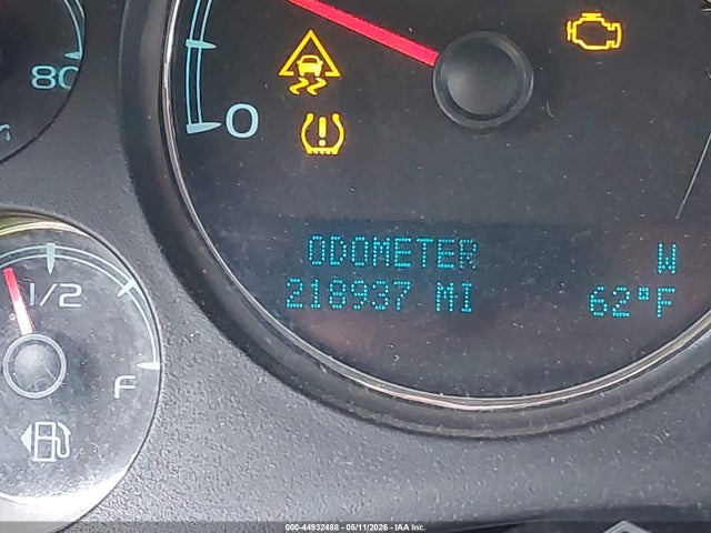 2010 Chevrolet Tahoe Lt მანქანა იყიდება აუქციონზე, vin: 1GNUKBE08AR236240, აუქციონის ნომერი: 44932488