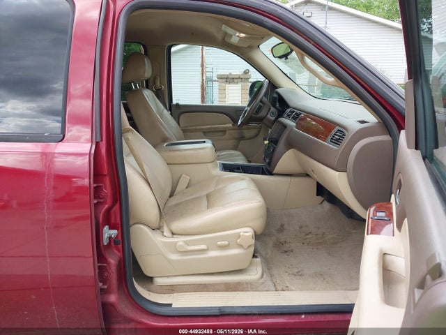 2010 Chevrolet Tahoe Lt მანქანა იყიდება აუქციონზე, vin: 1GNUKBE08AR236240, აუქციონის ნომერი: 44932488