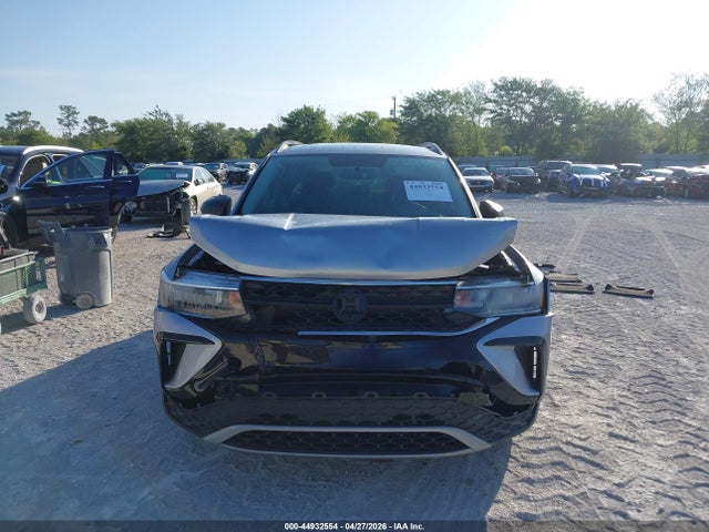 Продаж на аукціоні авто 2022 Volkswagen Taos 1.5t S, vin: 3VVCX7B27NM096232, номер лоту: 44932554