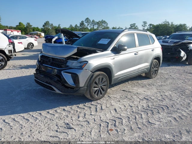 Продаж на аукціоні авто 2022 Volkswagen Taos 1.5t S, vin: 3VVCX7B27NM096232, номер лоту: 44932554