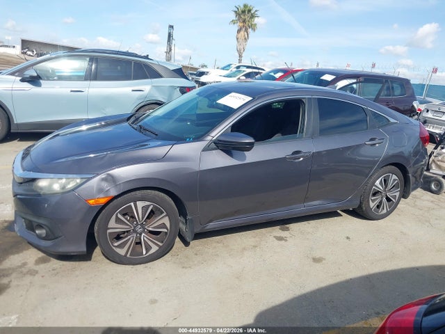Продажа на аукционе авто 2016 Honda Civic Ex-t, vin: 2HGFC1F42GH652241, номер лота: 44932579