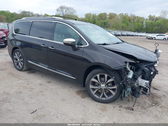 44932589 :رقم المزاد ، 2C4RC1GG9HR525437 vin ، 2017 Chrysler Pacifica Limited مزاد بيع