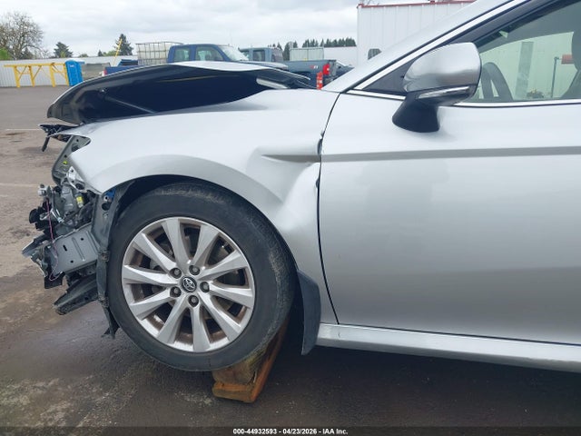 JTNB11HK3J3049240 Toyota CAMRY LE
