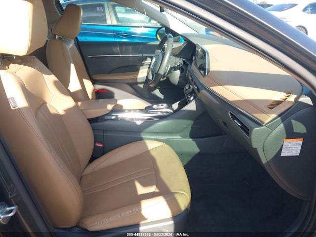 2022 Hyundai Sonata Hybrid Limited მანქანა იყიდება აუქციონზე, vin: KMHL54JJ0NA039522, აუქციონის ნომერი: 44932596
