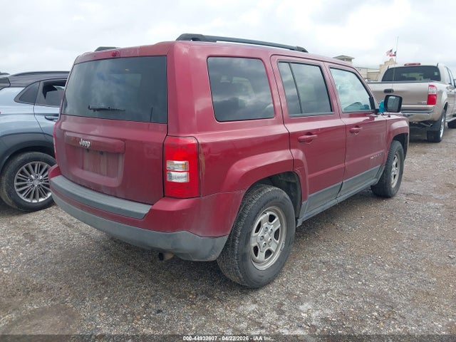 1C4NJPBB5FD203963 Jeep Patriot Sport