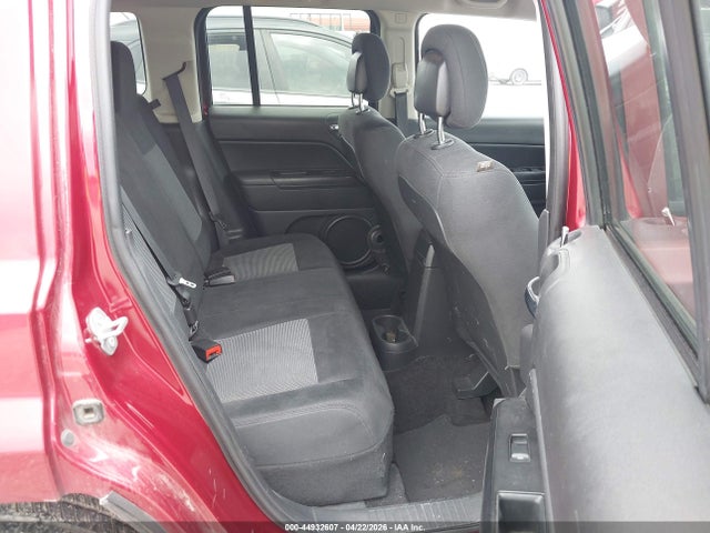 1C4NJPBB5FD203963 Jeep Patriot Sport