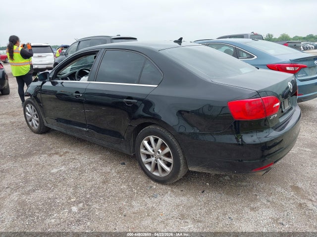 2013 Volkswagen Jetta 2.5l Se მანქანა იყიდება აუქციონზე, vin: 3VWDX7AJ1DM361282, აუქციონის ნომერი: 44932655