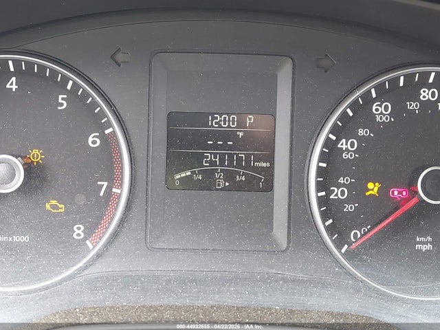 2013 Volkswagen Jetta 2.5l Se მანქანა იყიდება აუქციონზე, vin: 3VWDX7AJ1DM361282, აუქციონის ნომერი: 44932655