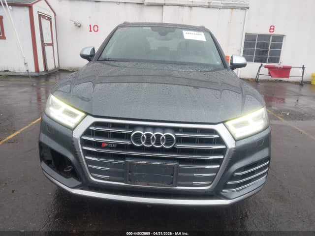44932669 :رقم المزاد ، WA1A4AFY3J2134576 vin ، 2018 Audi Sq5 3.0t Premium Plus مزاد بيع