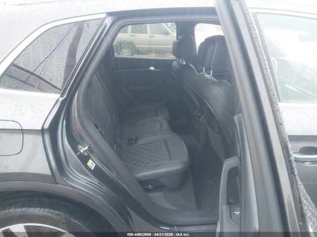 44932669 :رقم المزاد ، WA1A4AFY3J2134576 vin ، 2018 Audi Sq5 3.0t Premium Plus مزاد بيع