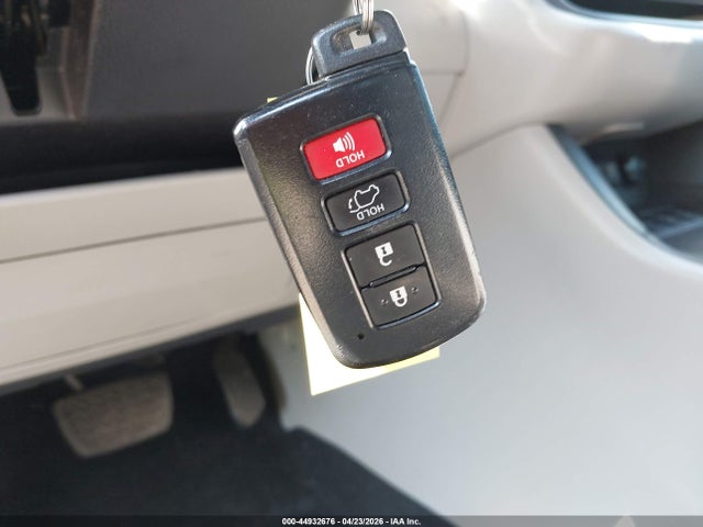 Продажа на аукционе авто 2019 Toyota Highlander Xle, vin: 5TDJZRFH7KS610439, номер лота: 44932676