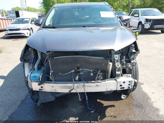 Продажа на аукционе авто 2019 Toyota Highlander Xle, vin: 5TDJZRFH7KS610439, номер лота: 44932676