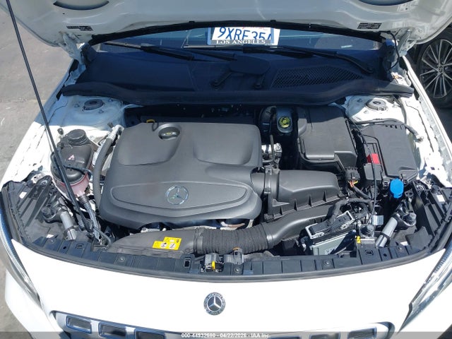 WDCTG4EBXKU009594 Mercedes-Benz GLA 250