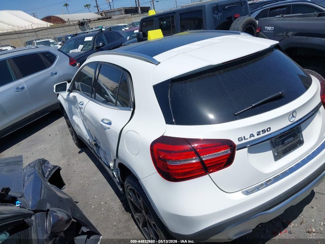 WDCTG4EBXKU009594 Mercedes-Benz GLA 250