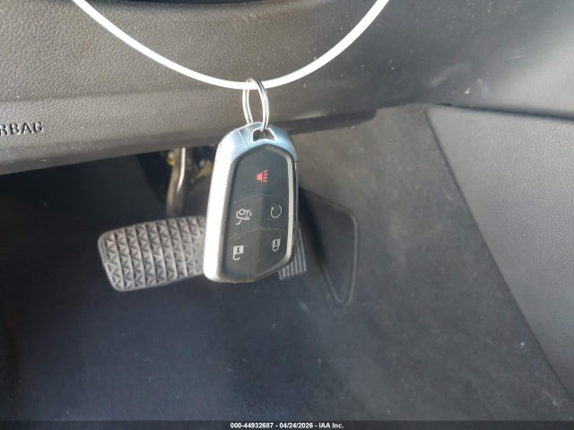 44932687 :رقم المزاد ، 2G61M5S32K9131018 vin ، 2019 Cadillac Xts Luxury مزاد بيع