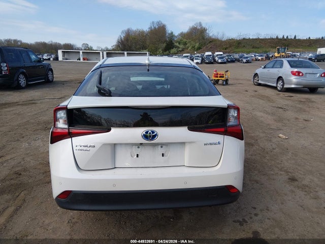 Продажа на аукционе авто 2020 Toyota Prius Le Awd-e, vin: JTDL9RFU3L3020599, номер лота: 44932691
