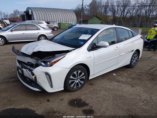 Продажа на аукционе авто 2020 Toyota Prius Le Awd-e, vin: JTDL9RFU3L3020599, номер лота: 44932691