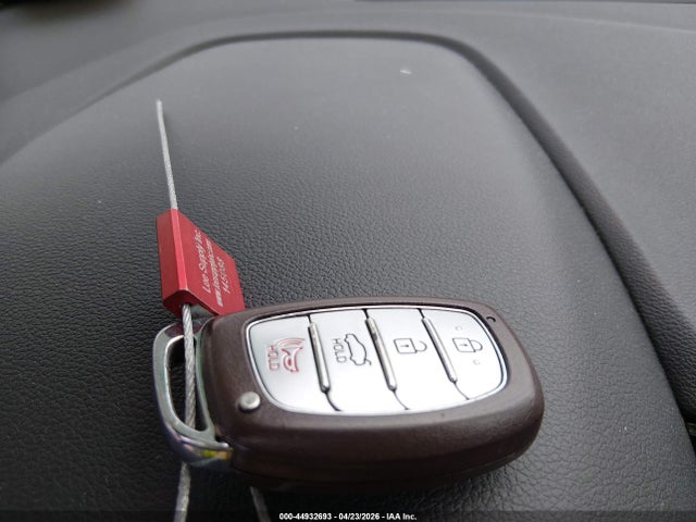 Продаж на аукціоні авто 2018 Hyundai Elantra Value Edition, vin: 5NPD84LF6JH254852, номер лоту: 44932693