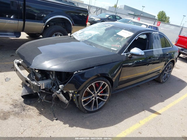2018 Audi S4 3.0t Premium Plus მანქანა იყიდება აუქციონზე, vin: WAUC4AF45JA055148, აუქციონის ნომერი: 44932705