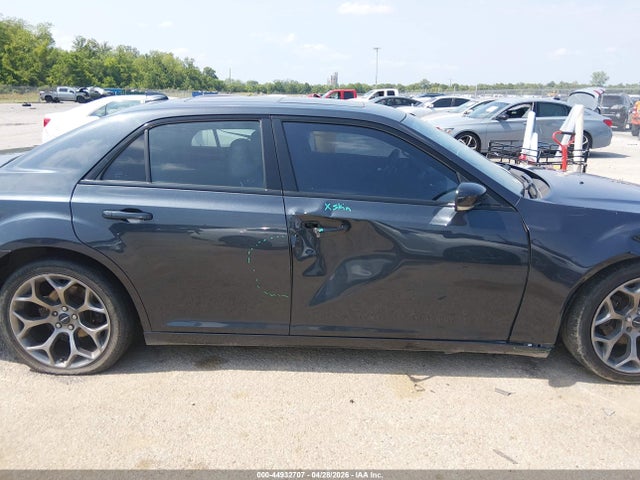 Продаж на аукціоні авто 2018 Chrysler 300 300s, vin: 2C3CCABG0JH261957, номер лоту: 44932707