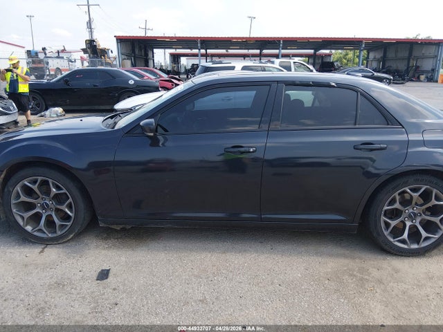 Продаж на аукціоні авто 2018 Chrysler 300 300s, vin: 2C3CCABG0JH261957, номер лоту: 44932707