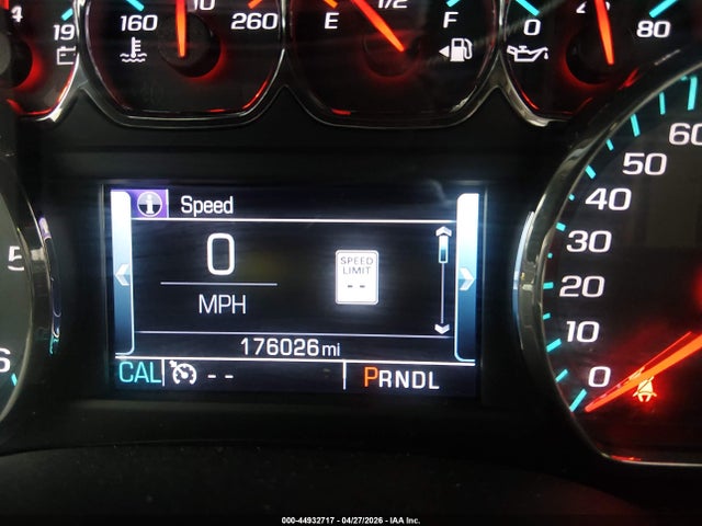 Продажа на аукционе авто 2017 Chevrolet Suburban Lt, vin: 1GNSKHKC2HR159836, номер лота: 44932717