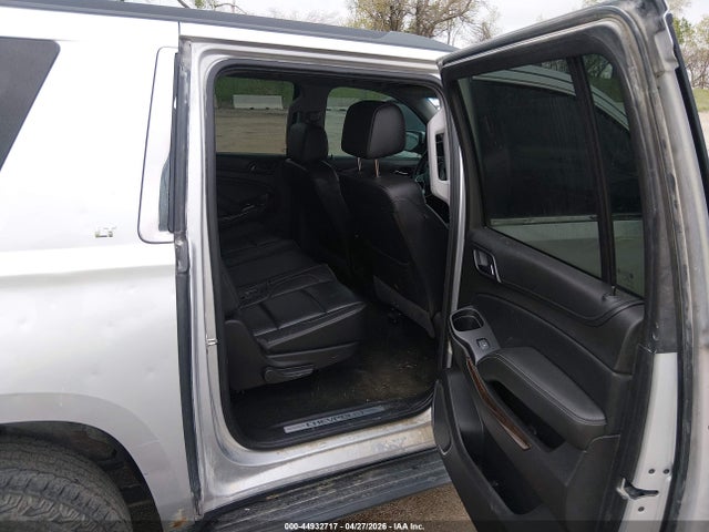 Продажа на аукционе авто 2017 Chevrolet Suburban Lt, vin: 1GNSKHKC2HR159836, номер лота: 44932717