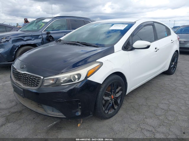 Aukcja sprzedaży 2017 Kia Forte Lx, vin: 3KPFK4A76HE121996, numer aukcji: 44932743