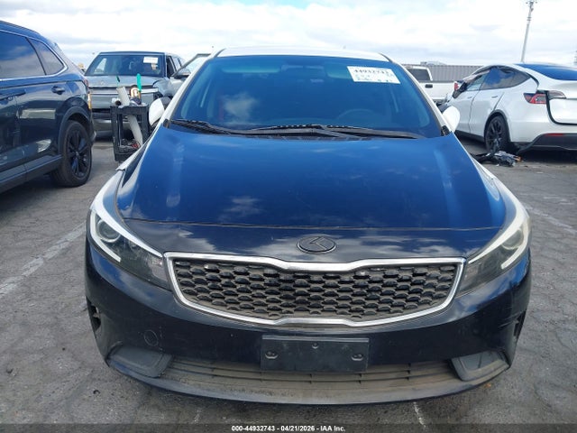 Aukcja sprzedaży 2017 Kia Forte Lx, vin: 3KPFK4A76HE121996, numer aukcji: 44932743