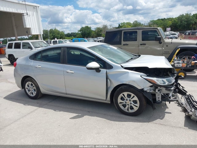 44932772 :رقم المزاد ، 1G1BC5SM0K7132689 vin ، 2019 Chevrolet Cruze Ls مزاد بيع