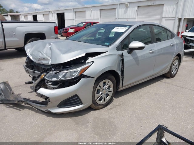 44932772 :رقم المزاد ، 1G1BC5SM0K7132689 vin ، 2019 Chevrolet Cruze Ls مزاد بيع