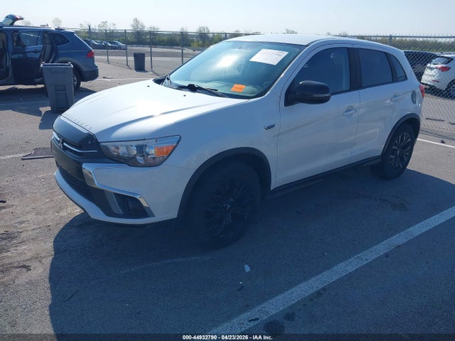JA4AR3AU8JZ029704 Mitsubishi Outlander Sport 2.0 Le