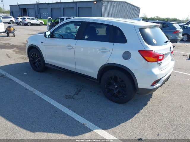 JA4AR3AU8JZ029704 Mitsubishi Outlander Sport 2.0 Le