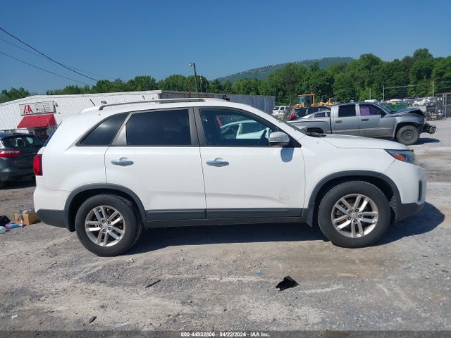 Продажа на аукционе авто 2014 Kia Sorento Lx, vin: 5XYKT3A65EG470577, номер лота: 44932806