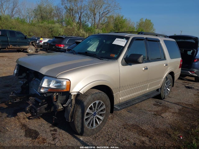 Продажа на аукционе авто 2017 Ford Expedition Xlt, vin: 1FMJU1JT7HEA72508, номер лота: 44932816