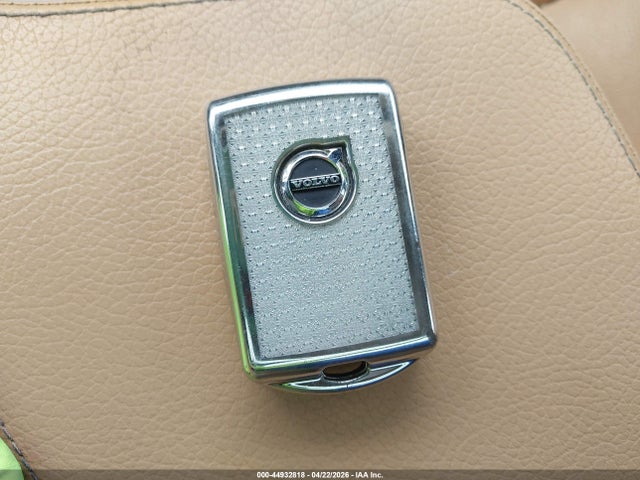 44932818 :رقم المزاد ، LVY102MK7JP056076 vin ، 2018 Volvo S90 T5 Momentum مزاد بيع