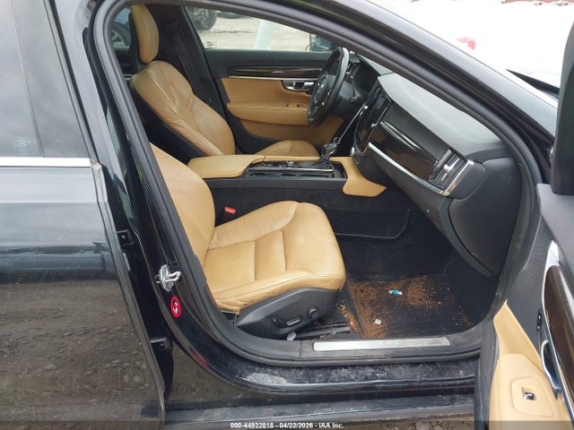 44932818 :رقم المزاد ، LVY102MK7JP056076 vin ، 2018 Volvo S90 T5 Momentum مزاد بيع