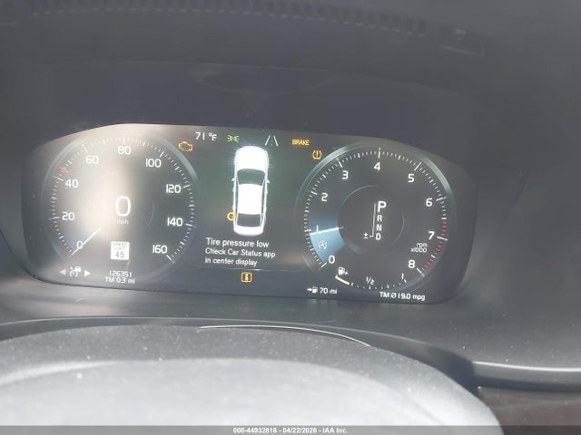 44932818 :رقم المزاد ، LVY102MK7JP056076 vin ، 2018 Volvo S90 T5 Momentum مزاد بيع