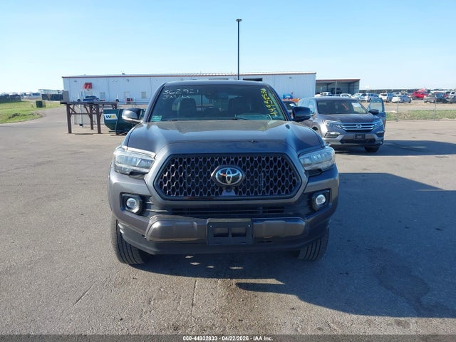 2021 Toyota Tacoma Limited მანქანა იყიდება აუქციონზე, vin: 3TMGZ5AN5MM424756, აუქციონის ნომერი: 44932833