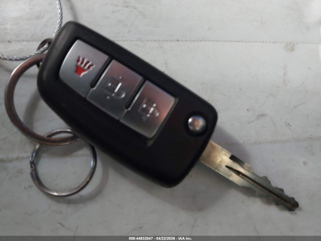 2015 Nissan Rogue S მანქანა იყიდება აუქციონზე, vin: KNMAT2MV1FP568951, აუქციონის ნომერი: 44932847