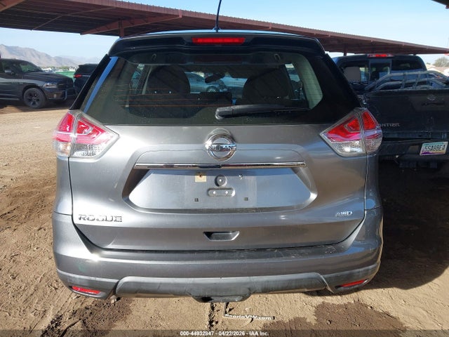 2015 Nissan Rogue S მანქანა იყიდება აუქციონზე, vin: KNMAT2MV1FP568951, აუქციონის ნომერი: 44932847