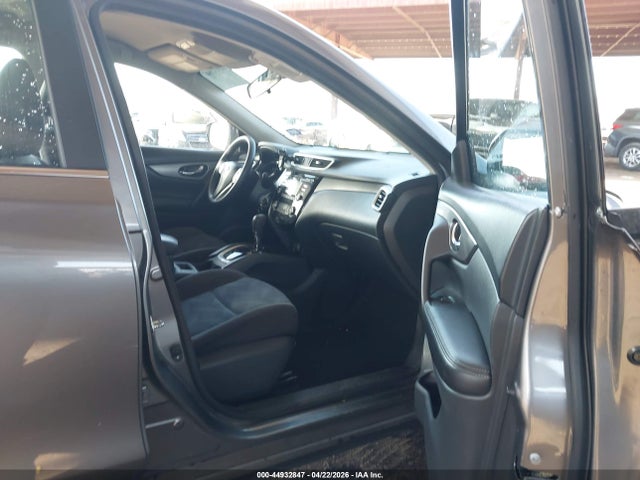 2015 Nissan Rogue S მანქანა იყიდება აუქციონზე, vin: KNMAT2MV1FP568951, აუქციონის ნომერი: 44932847