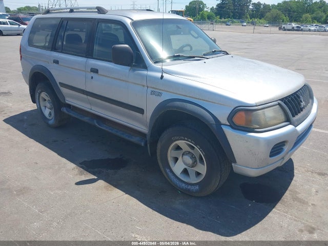 44932848 :رقم المزاد ، JA4LS21R04J004267 vin ، 2004 Mitsubishi Montero Sport Ls مزاد بيع