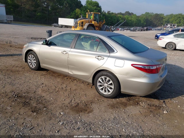 4T4BF1FK3GR560590 Toyota CAMRY LE