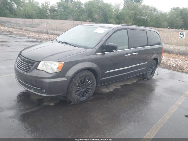 44932878 :رقم المزاد ، 2C4RC1CG3FR514887 vin ، 2015 Chrysler Town & Country Touring-l مزاد بيع