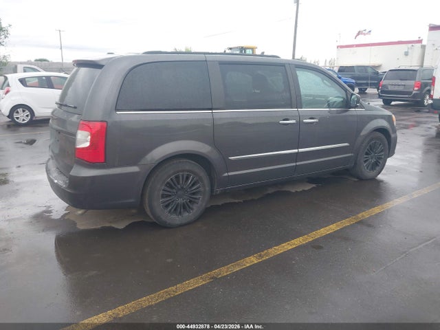 44932878 :رقم المزاد ، 2C4RC1CG3FR514887 vin ، 2015 Chrysler Town & Country Touring-l مزاد بيع