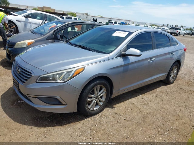 Hyundai SONATA SE 2016 5NPE24AF8GH277454 Image 2