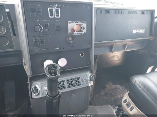 44932955 :رقم المزاد ، 1M2AA12Y0RW035153 vin ، 1994 Mack 600 Ch600 مزاد بيع