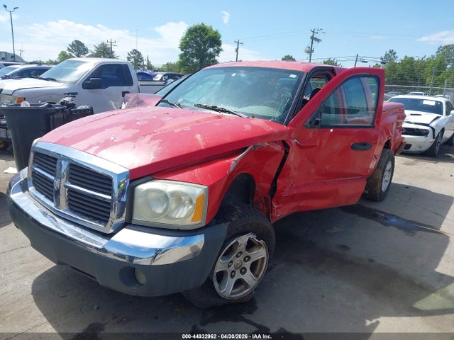 44932962 :رقم المزاد ، 1D7HW48K65S133653 vin ، 2005 Dodge Dakota Slt مزاد بيع